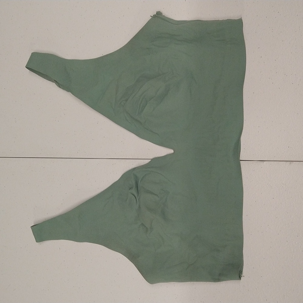 Auden Bralette Size XS 32B 34A Triangle Bra V Cut. Green